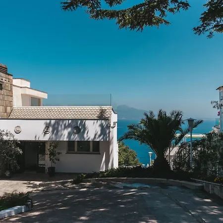 Amore - Sacco Villa Sorrento